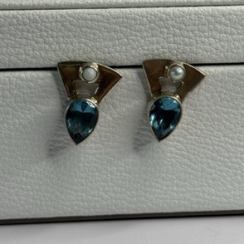 925 Sterling Silver Topaz & Pearl Earrings Length 0.70 Inch