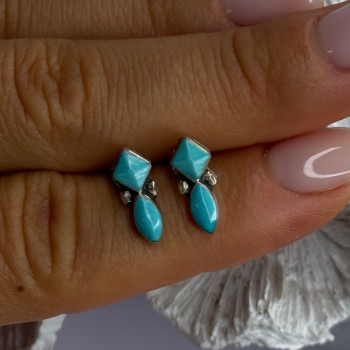 925 Sterling Silver Turquoise Earrings Length 0.50 Inch