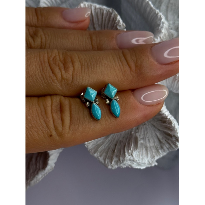 925 Sterling Silver Turquoise Earrings Length 0.50 Inch