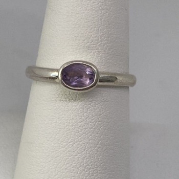 925 Sterling Silver Amethyst Ring Size 8