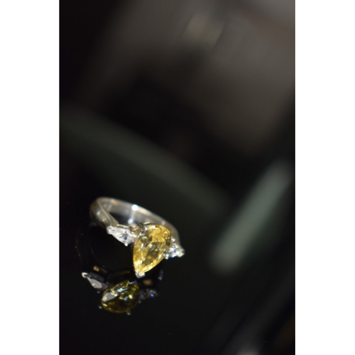 925 Sterling Silver Yellow CZ Ring Size 10.5