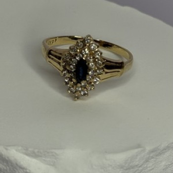 14K Yellow Gold Sapphire & Diamonds Ring Size 9