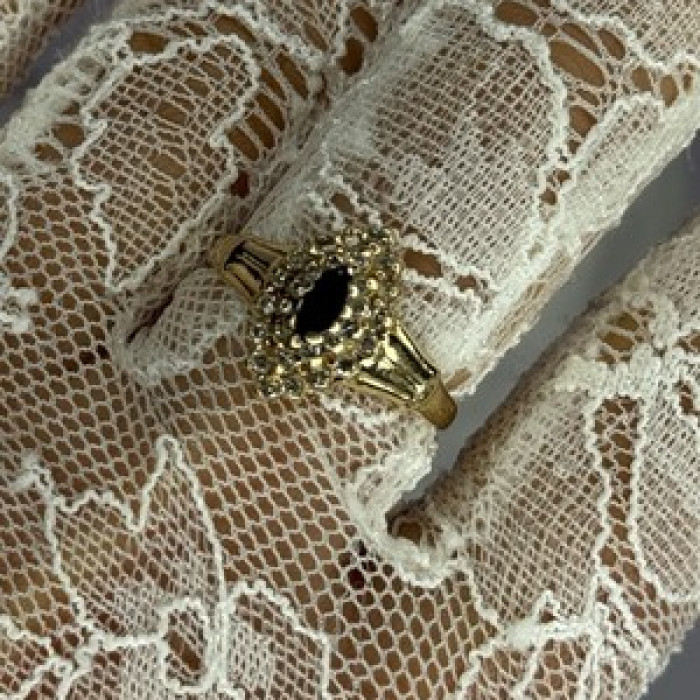 14K Yellow Gold Sapphire & Diamonds Ring Size 9