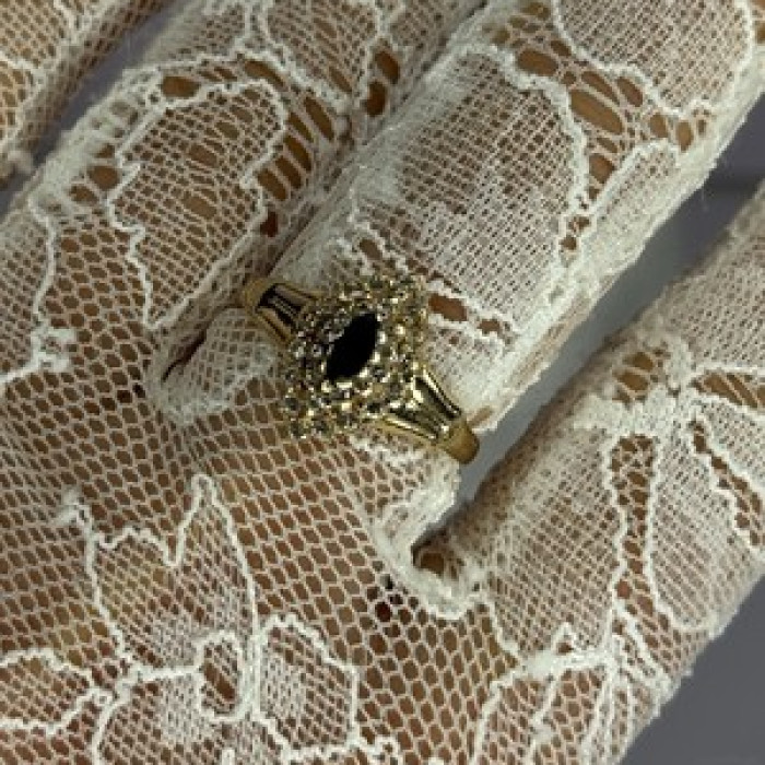14K Yellow Gold Sapphire & Diamonds Ring Size 9