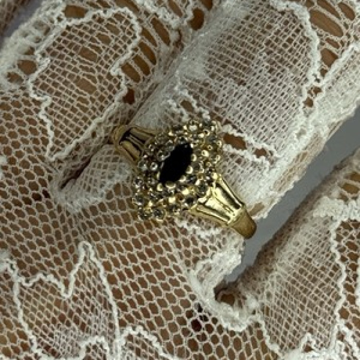 14K Yellow Gold Sapphire & Diamonds Ring Size 9
