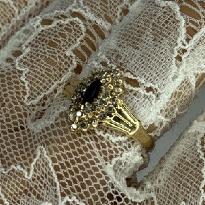 14K Yellow Gold Sapphire & Diamonds Ring Size 9