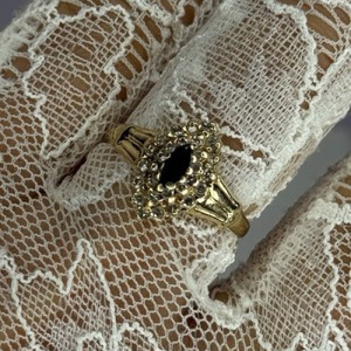 14K Yellow Gold Sapphire & Diamonds Ring Size 9