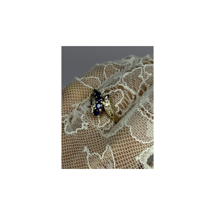 10K YELLOW GOLD BLUE TOPAZ & WHITE TOPAZ RING SIZE 8