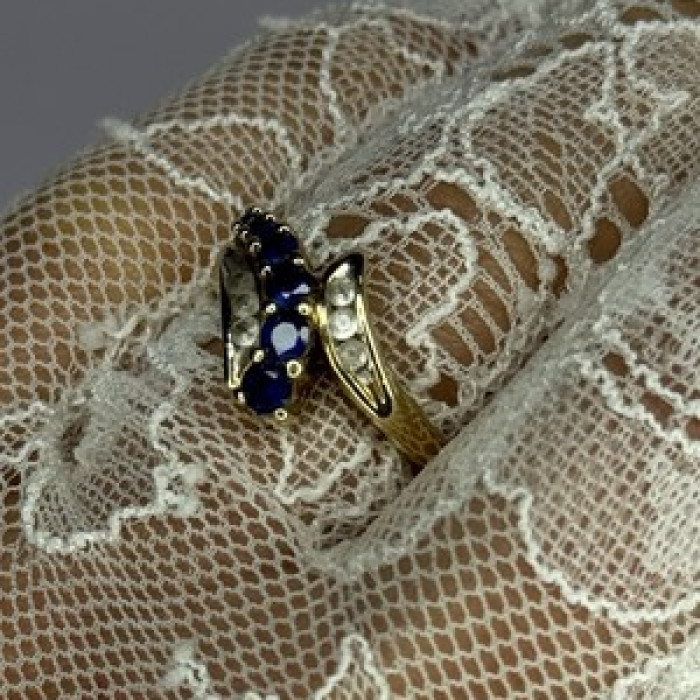 10K Yellow Gold Blue Topaz & White Topaz Ring Size 8