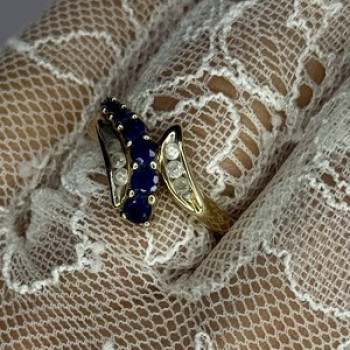 10K Yellow Gold Blue Topaz & White Topaz Ring Size 8