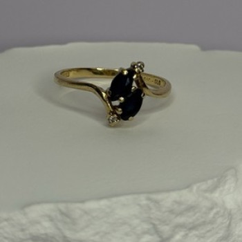 14K Yellow Gold Sapphire & Diamond Ring Size 7.5