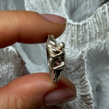 925 Sterling Silver Kamasutra Ring Size 6