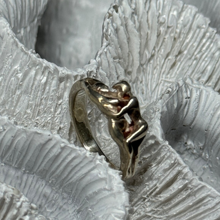 925 Sterling Silver Kamasutra Ring Size 6