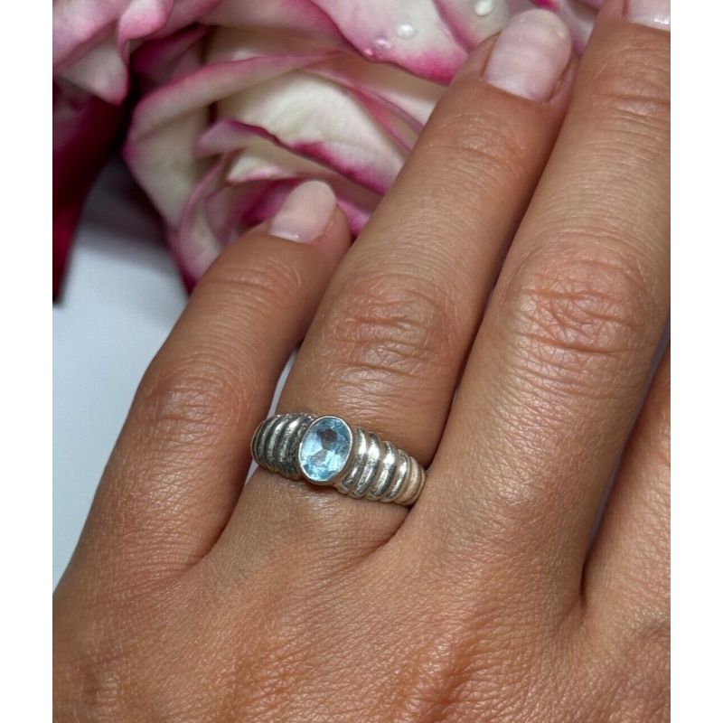 925 Sterling Silver Topaz Ring Size 6