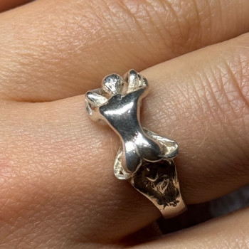 925 Sterling Silver Kamasutra Ring Size 6