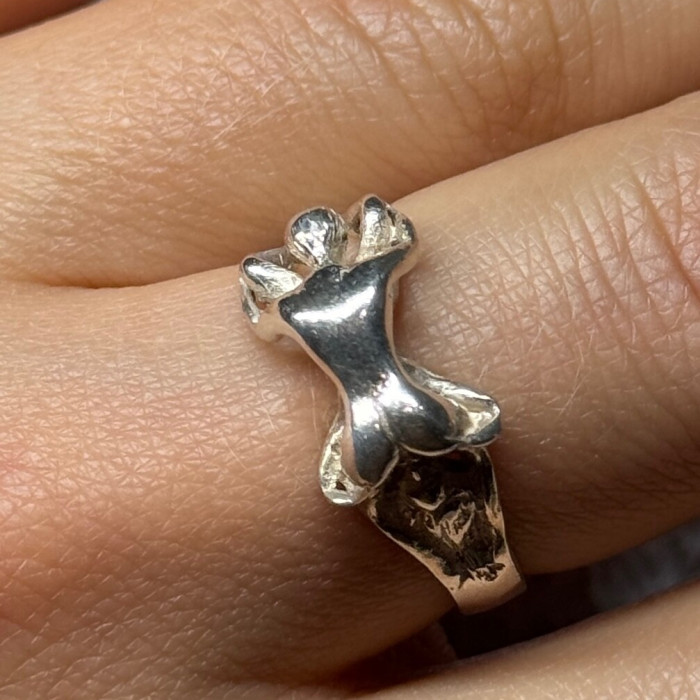 925 Sterling Silver Kamasutra Ring Size 6