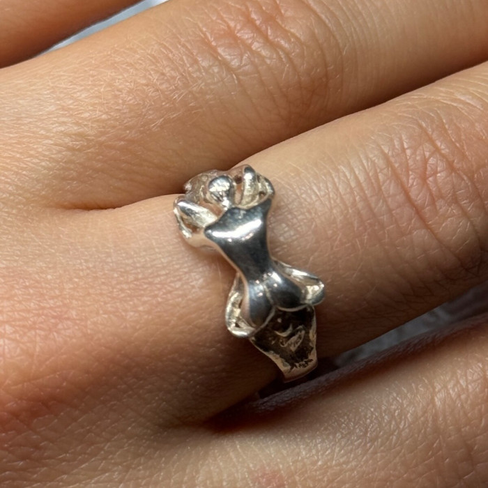 925 Sterling Silver Kamasutra Ring Size 6