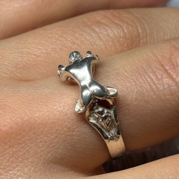 925 Sterling Silver Kamasutra Ring Size 6