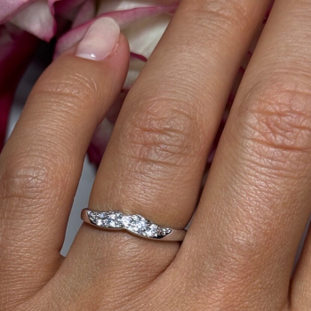 925 Sterling Silver CZ Ring Size 6