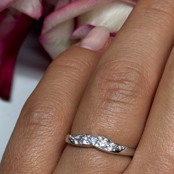 925 Sterling Silver CZ Ring Size 6