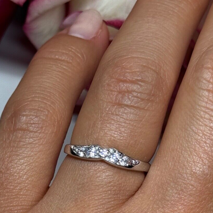925 Sterling Silver CZ Ring Size 6