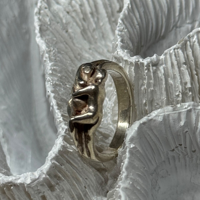 925 Sterling Silver Kamasutra Ring Size 6