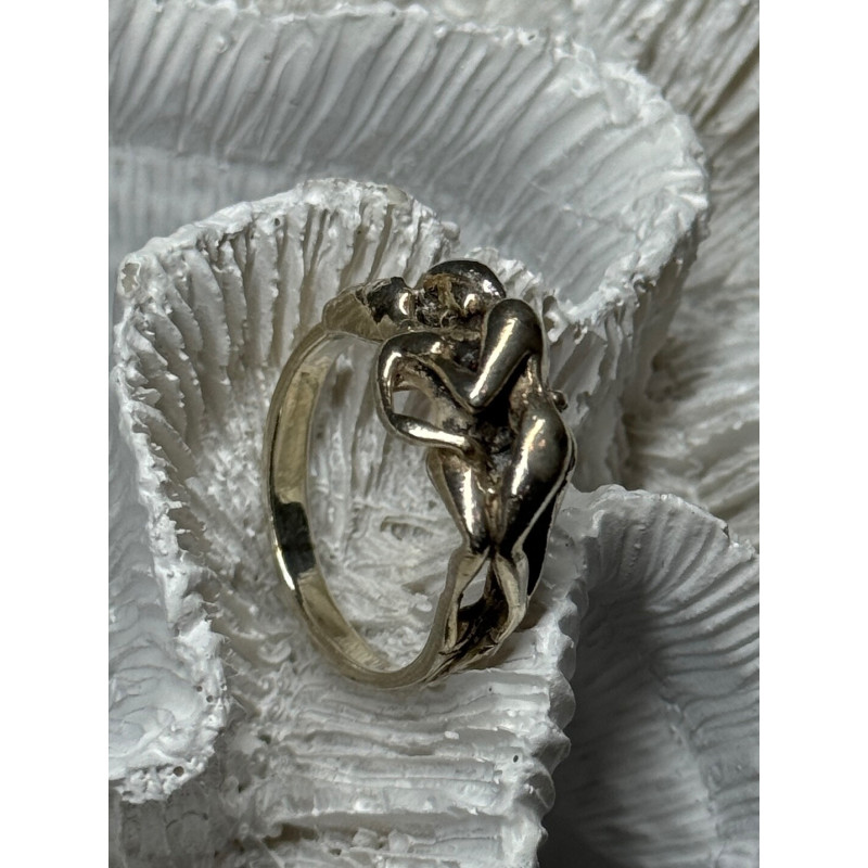 925 Sterling Silver Kamasutra Ring Size 8