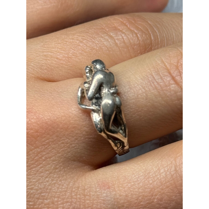 925 Sterling Silver Kamasutra Ring Size 8