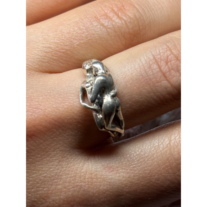 925 Sterling Silver Kamasutra Ring Size 8