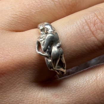 925 Sterling Silver Kamasutra Ring Size 8