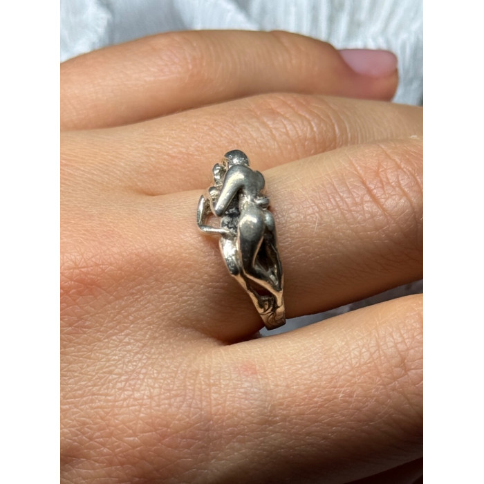 925 Sterling Silver Kamasutra Ring Size 8