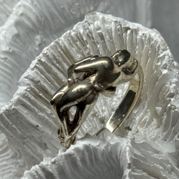 925 Sterling Silver Kamasutra Ring Size 8