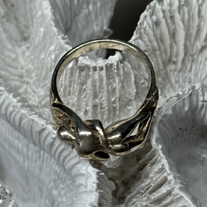 925 Sterling Silver Kamasutra Ring Size 8