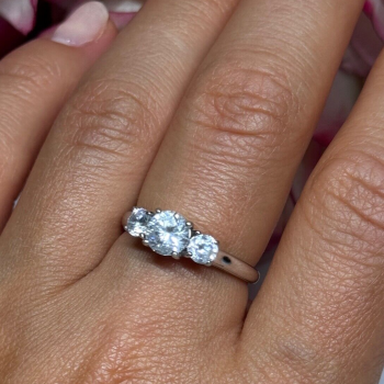 925 Sterling Silver CZ Ring Size 7.5