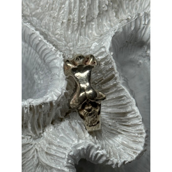 925 Sterling Silver Kamasutra Ring Size 7.5