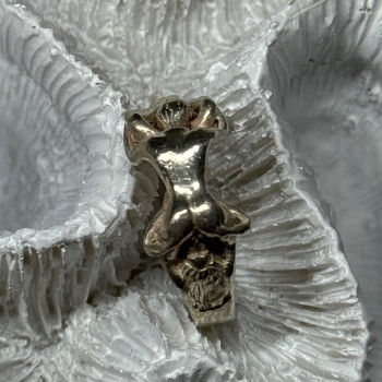 925 Sterling Silver Kamasutra Ring Size 7.5