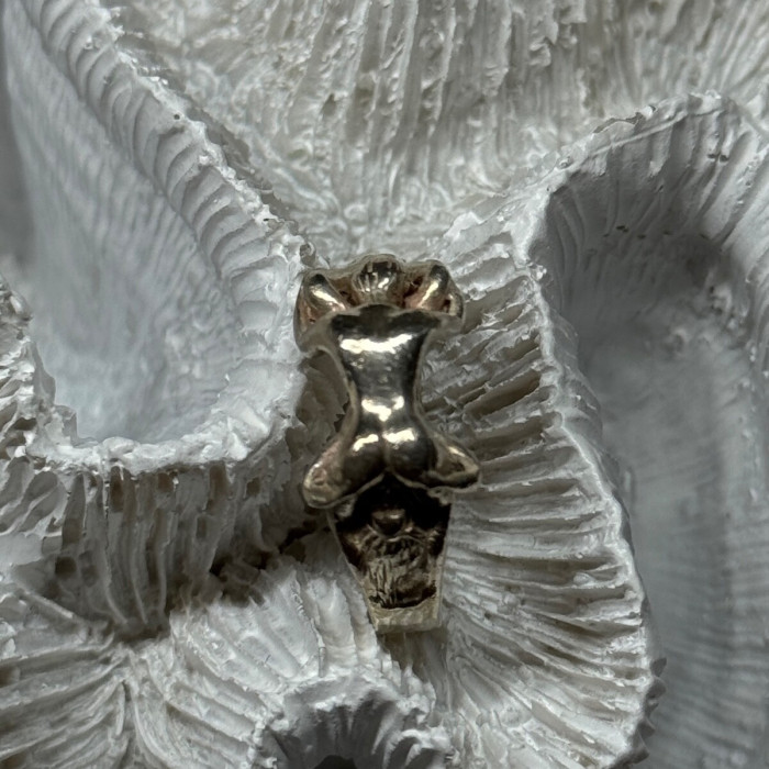 925 Sterling Silver Kamasutra Ring Size 7.5