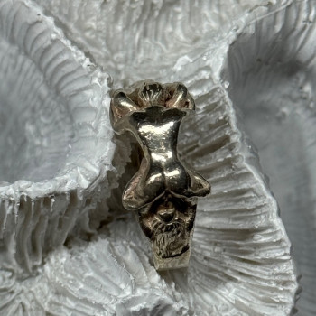 925 Sterling Silver Kamasutra Ring Size 7.5