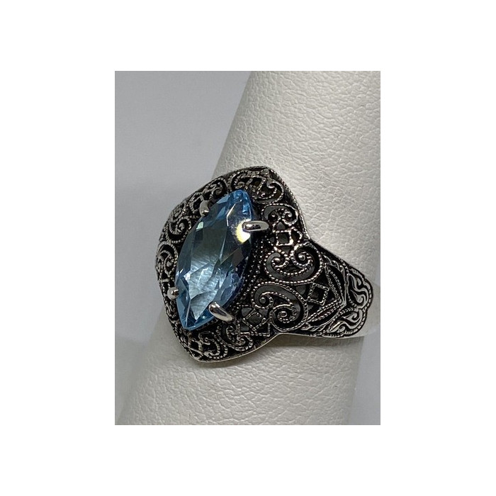 925 Sterling Silver Ring With Topaz Size 6.75