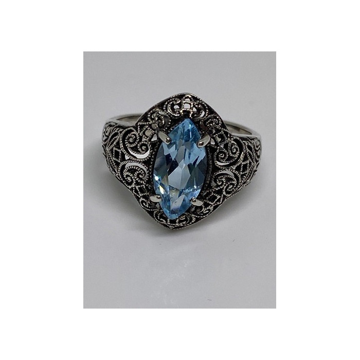925 Sterling Silver Ring With Topaz Size 6.75