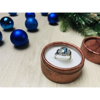 925 Sterling Silver Aquamarines Ring Size 7