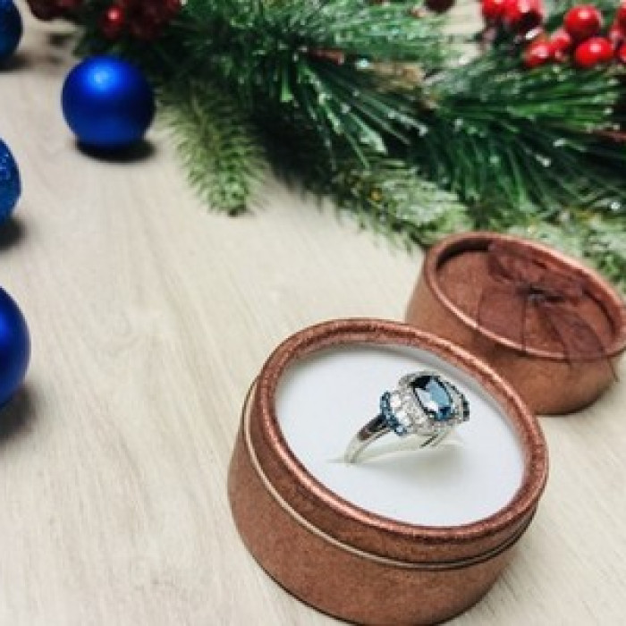 925 Sterling Silver Aquamarines Ring Size 7