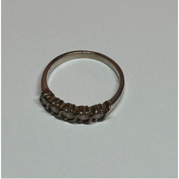 925 Sterling Silver CZ Ring Size 7