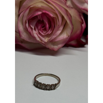 925 Sterling Silver CZ Ring Size 7