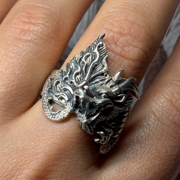925 Sterling Silver Dragon Ring Size 9
