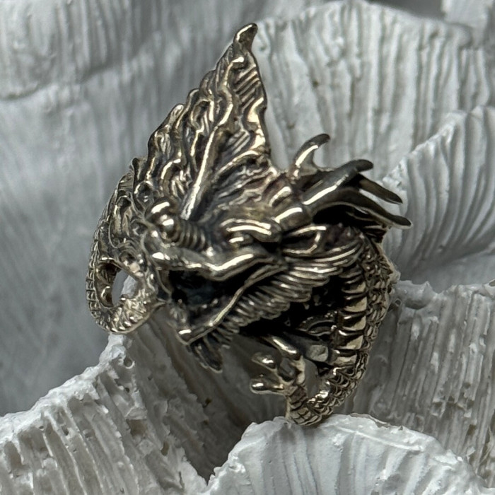 925 Sterling Silver Dragon Ring Size 9
