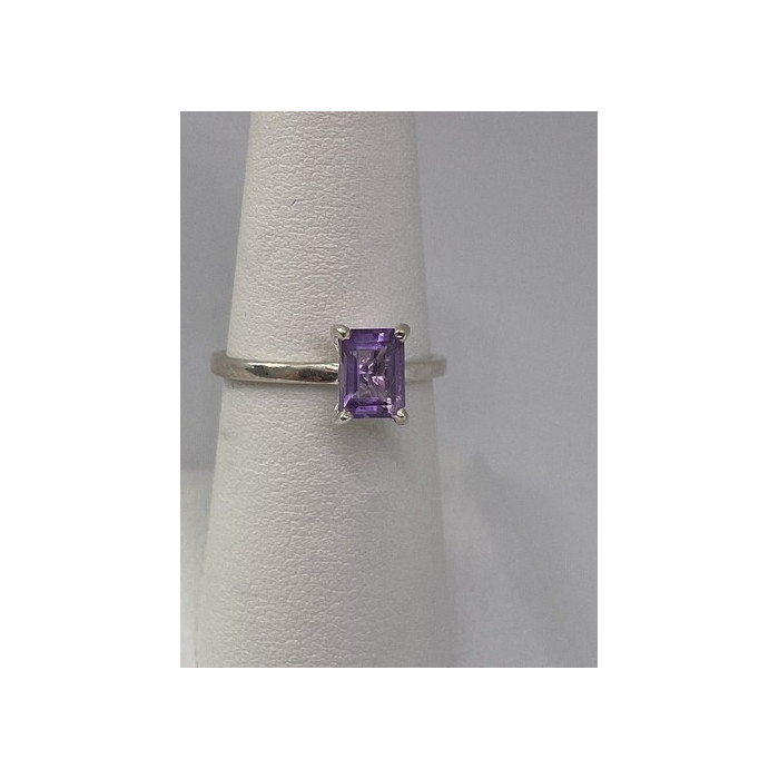 925 Sterling Silver Ring With Amethyst Size 6.75