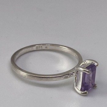 925 Sterling Silver Ring With Amethyst Size 6.75