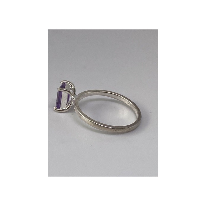 925 Sterling Silver Ring With Amethyst Size 6.75
