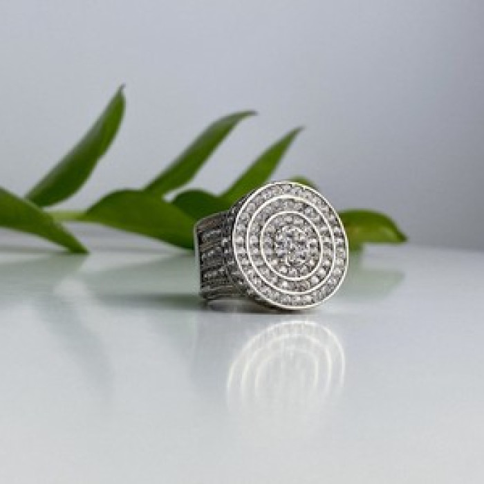 925 Sterling Silver CZ Ring Size 6.5
